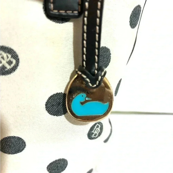 Dooney bourke DB signature print canvas shoulder handbag - Picture 11 of 11